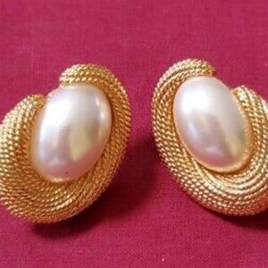 Elegant Napier Gold and Pearl Clip-On Earrings